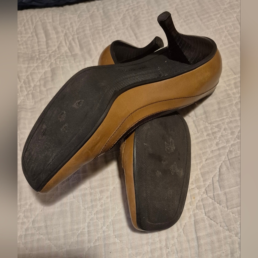 Nine West Women's Tan Pumps - Picture 5 of 7